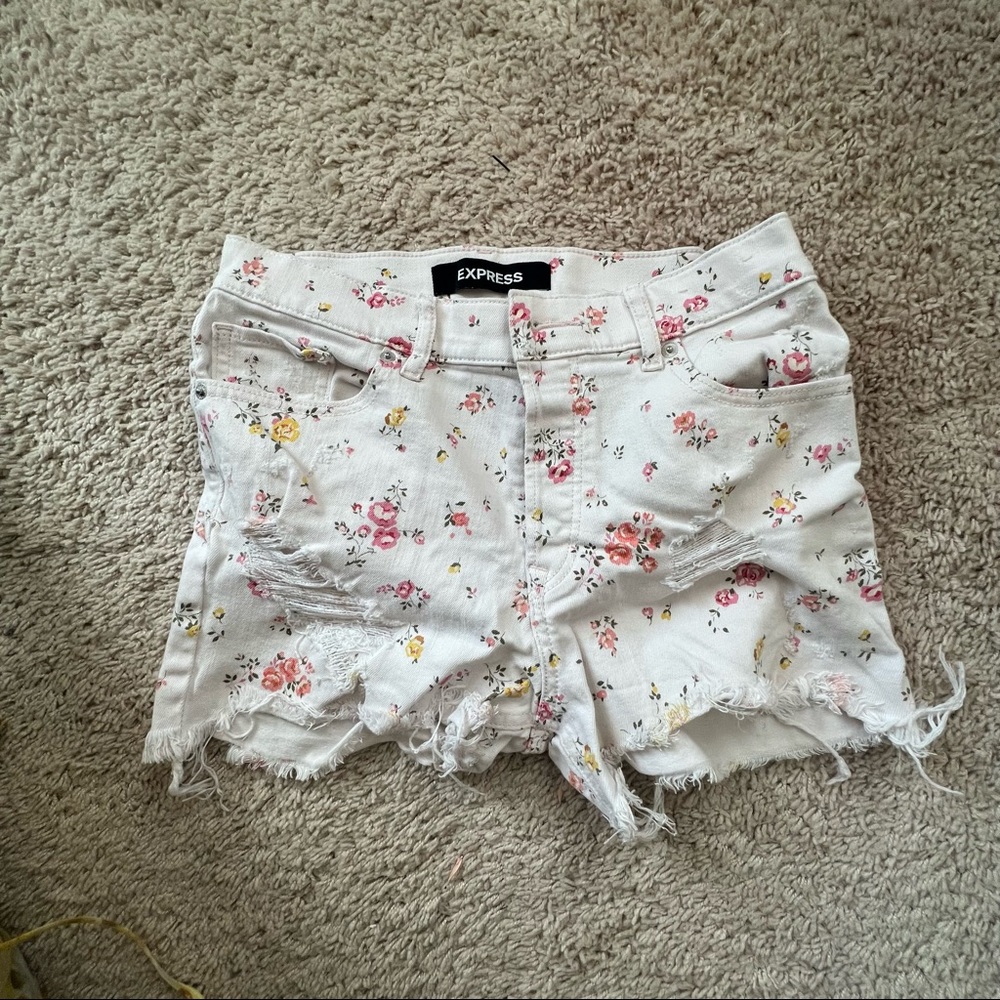 Express shorts, size 2